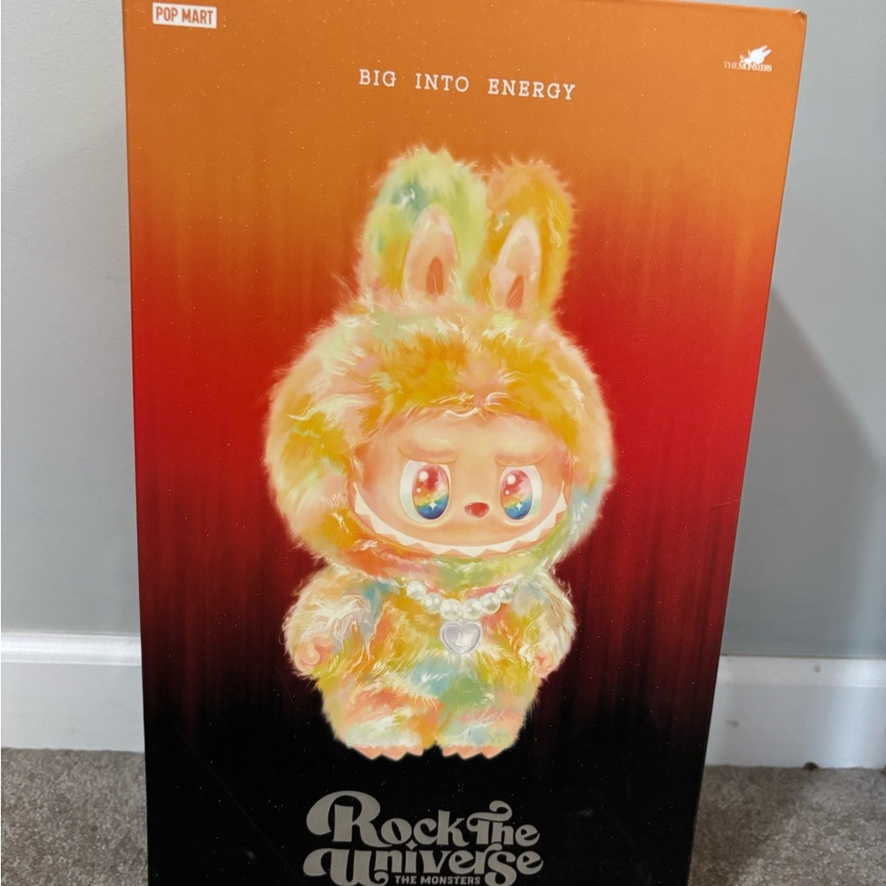 Rock the Universe Labubu POPMART brand new unopened